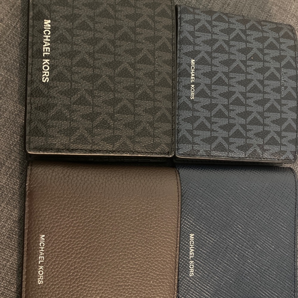 Michael kors men’s wallet